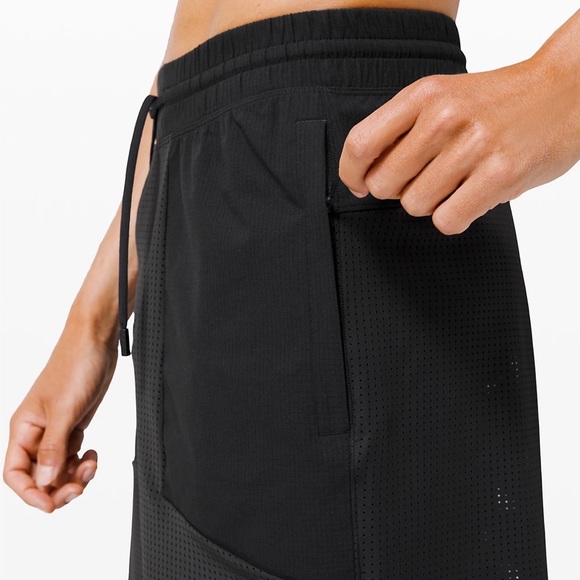 🍋Lululemon In the Key Short 8"🍋 - Picture 1 of 11